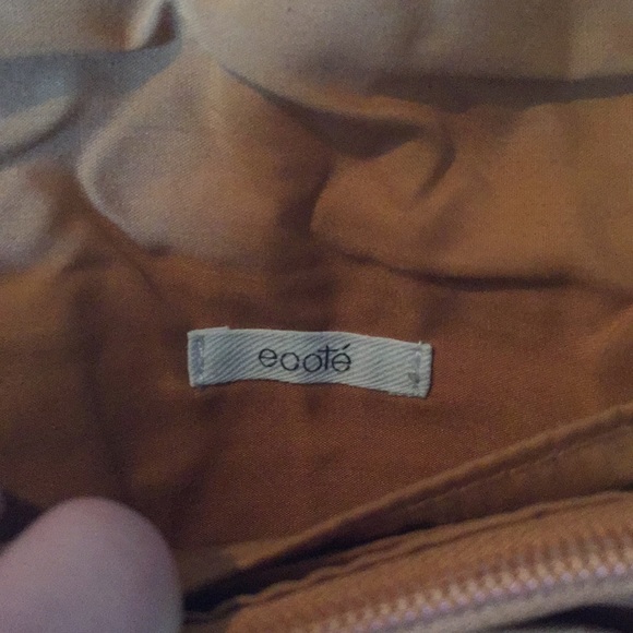 Camel ecoté PU leather clutch - Picture 5 of 6